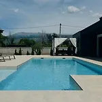 Lusso * 莫斯塔尔