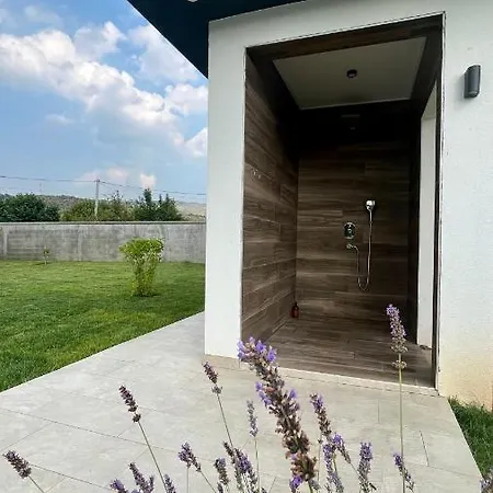 Lusso Villa *