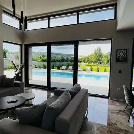 Lusso Villa