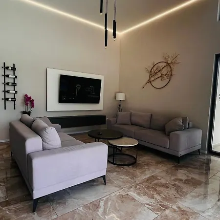 Lusso Villa